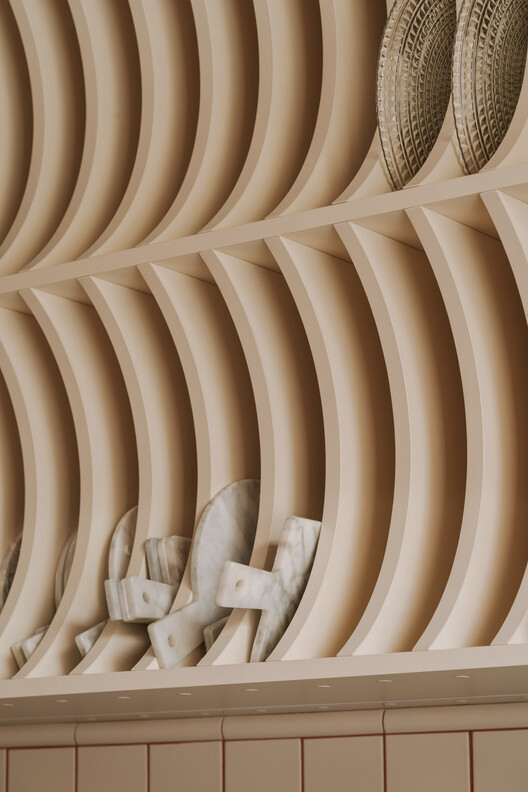 Dala Restaurant / Znamy się - Image 14 of 25