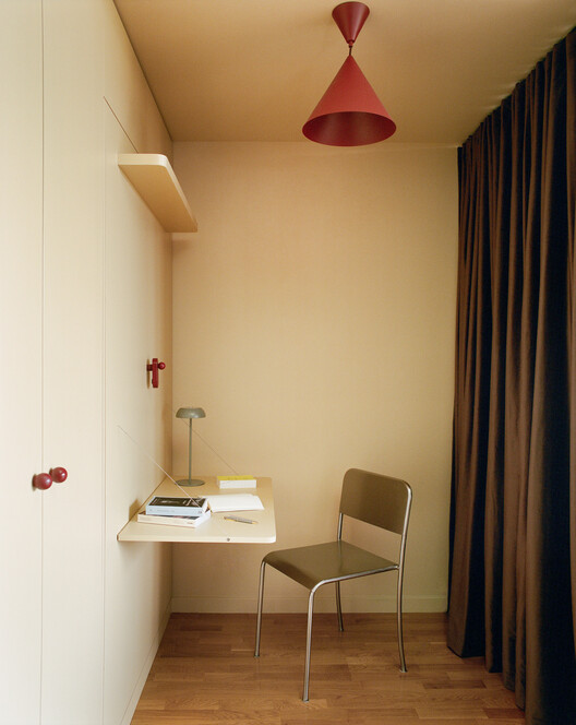 Rather Two Apartment / OMAMBO - Interior Photography, Wood, Lighting, Chair