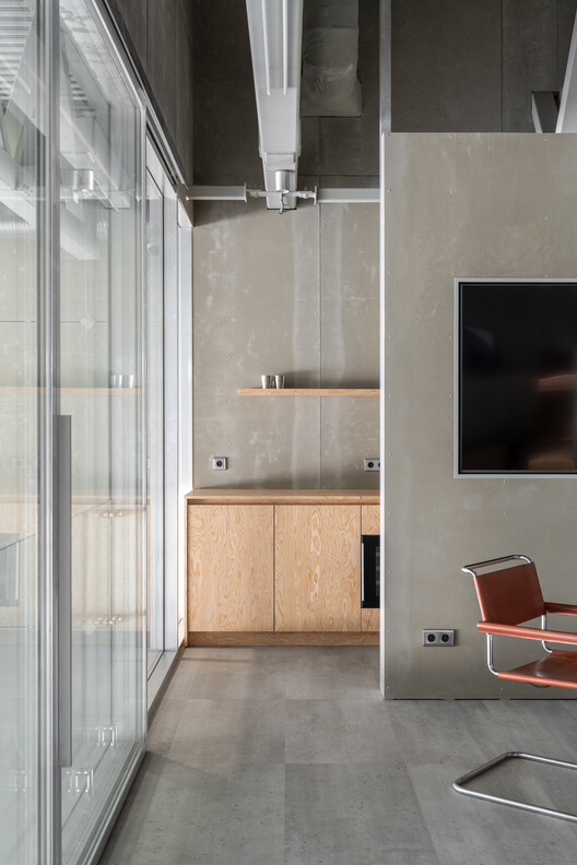 Aerotim Hangar / +kouple - Interior Photography, Wood, Lighting, Glass, Chair