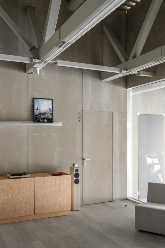 Aerotim Hangar / +kouple - Interior Photography, Chair