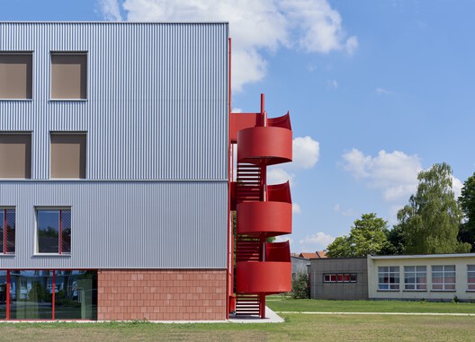 De Nova Secondary School  / KPW architecten - Exterior Photography
