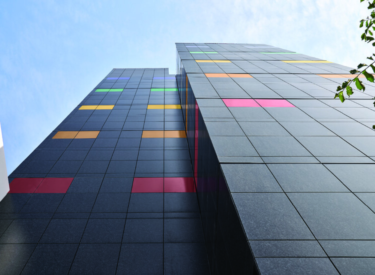 A New Standard for High-Performance, Energy-Generating Facades - Image 5 of 5