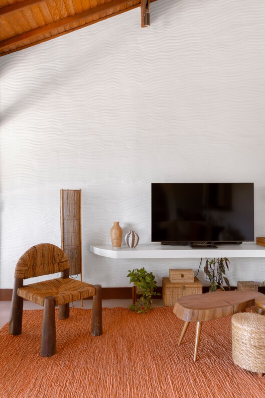 Casa Tupis / LB Interiores - Fotografia de Interiores, Madeira, Cadeira