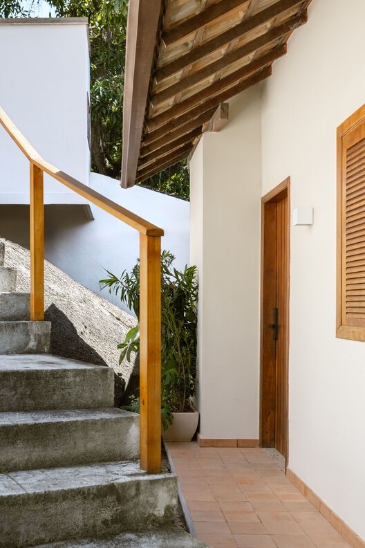 Casa Tupis / LB Interiores - Fotografia de Interiores, Madeira, Escada, Corrimão
