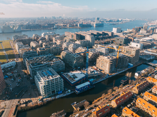 La Sagrada Familia’s Milestone and New Housing Futures: This Week’s Review La Sagrada Familia’s Milestone and New Housing Futures: This Week’s Review - Image 5 of 23