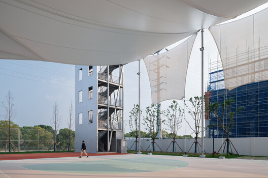 Yuanfeng Road Fire Station / genarchitects - Interior Photography