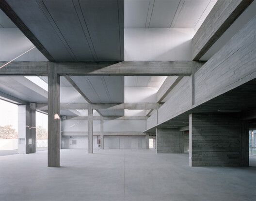 Yuanfeng Road Fire Station / genarchitects - Image 6 of 39