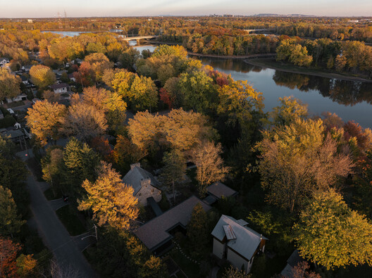 Maison Aubé / YH2 Architecture Maison Aubé / YH2 Architecture - Exterior Photography, Aerial View Photography