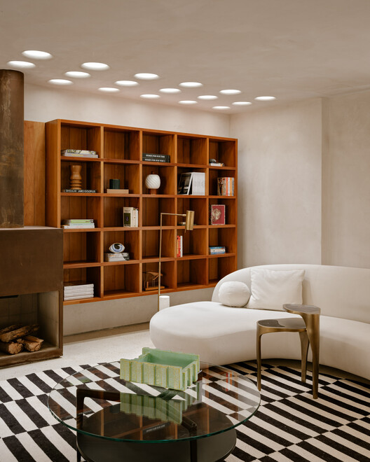 Ortiz House / Meireles + Pavan Arquitetura - Interior Photography, Closet, Wood, Table, Chair