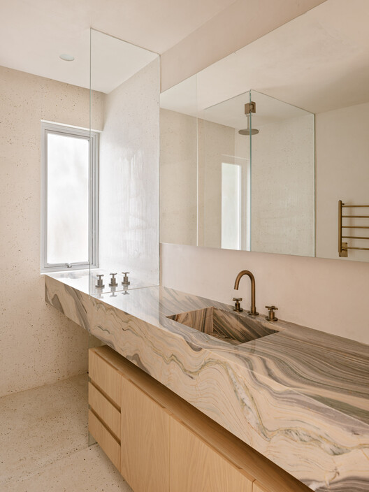 Ortiz House / Meireles + Pavan Arquitetura - Interior Photography, Bathroom, Wood, Countertop, Sink