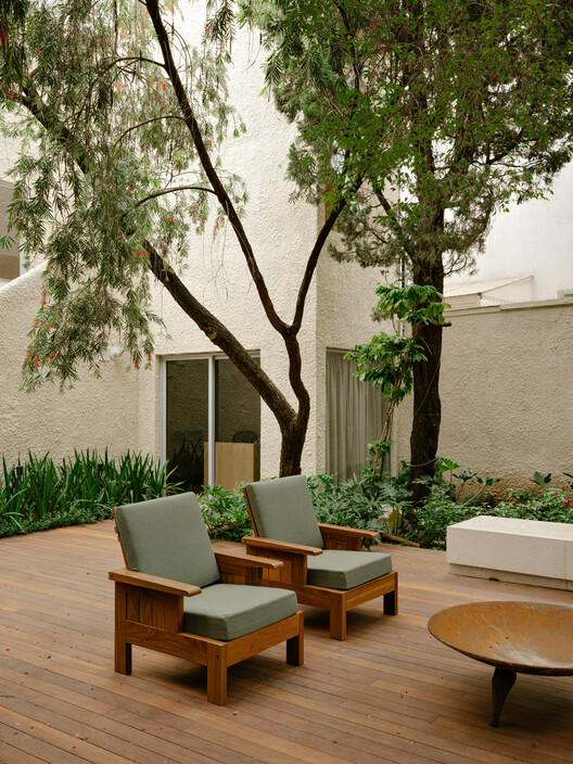 Ortiz House / Meireles + Pavan Arquitetura - Exterior Photography, Wood, Chair, Patio