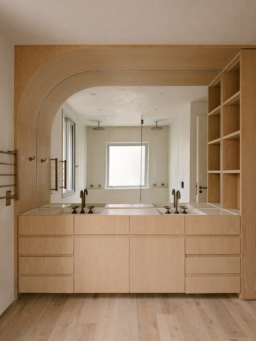 Ortiz House / Meireles + Pavan Arquitetura - Interior Photography, Bathroom, Wood, Lighting