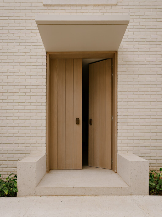 Ortiz House / Meireles + Pavan Arquitetura - Interior Photography, Wood, Door, Concrete