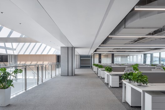 上海美的全球创新园区 / 马泷工作室_BIAD - 室内图, 玻璃