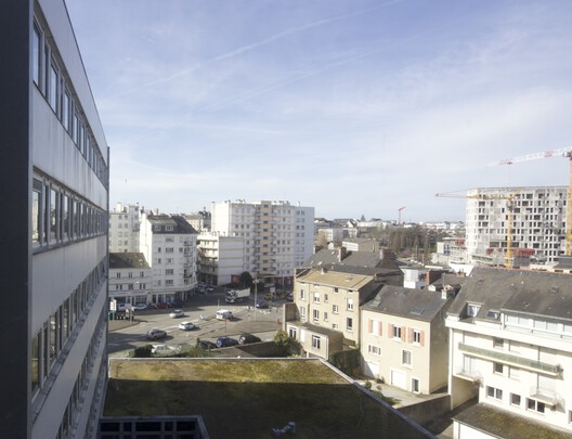 Lacaton & Vassal and Emmanuelle Delage to Transform Administrative Center into Mixed-Use Housing and Offices in Vannes, France Lacaton & Vassal and Emmanuelle Delage to Transform Administrative Center into Mixed-Use Housing and Offices in Vannes, France - Image 21 of 21