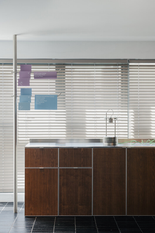 ELIT Office / DualSpace Studio - Interior Photography, Glass, Sink