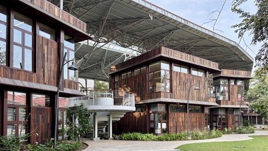 Shiv Nadar School / Vastushilpa Sangath - Image 2 of 34