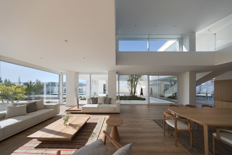 Shahrzad Villa / Kanisavaran Office - Interior Photography, Houses, Courtyard, Balcony, Chair