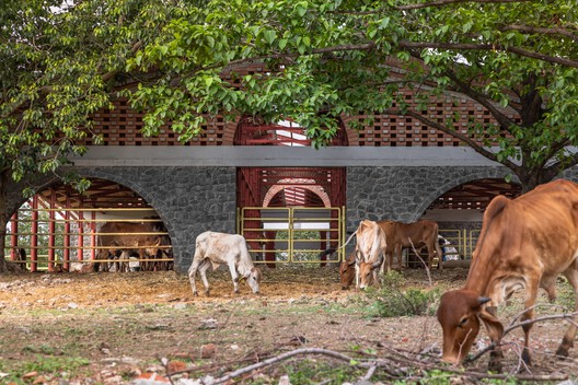 Gaughar Animal Husbandry / Compartment S4 - Exterior Photography