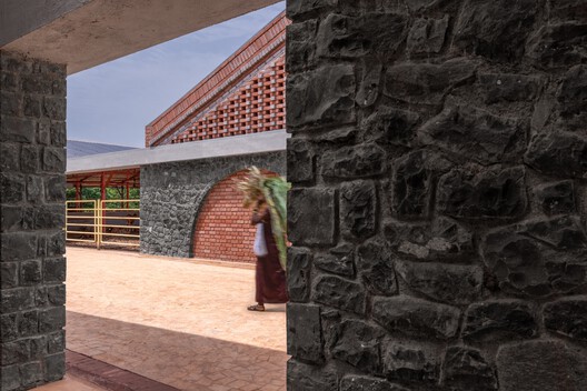 Gaughar Animal Husbandry / Compartment S4 - Exterior Photography, Brick