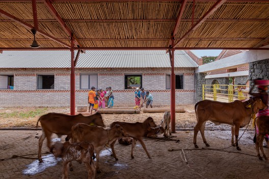 Gaughar Animal Husbandry / Compartment S4 - Interior Photography