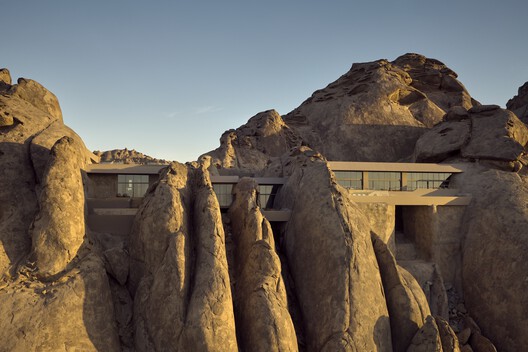 Desert Rock Resort / Oppenheim Architecture Desert Rock Resort / Oppenheim Architecture - Image 1 of 21