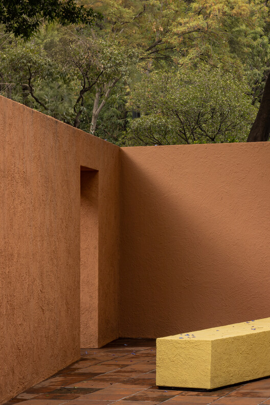 El Eco de un Pasillo / Mendiola Arregui El Eco de un Pasillo / Mendiola Arregui - Imagen 16 de 22