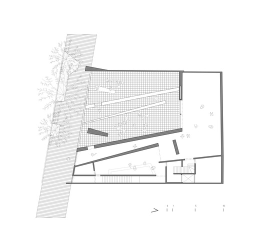 El Eco de un Pasillo / Mendiola Arregui El Eco de un Pasillo / Mendiola Arregui - Imagen 18 de 22