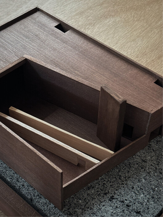 El Eco de un Pasillo / Mendiola Arregui El Eco de un Pasillo / Mendiola Arregui - Imagen 22 de 22