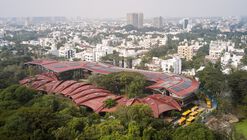 Shiv Nadar School / Vastushilpa Sangath