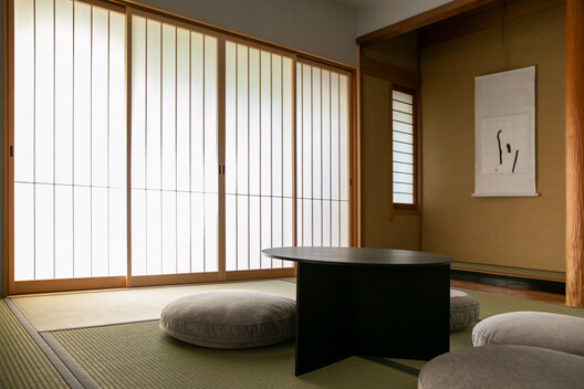 Maki no Yado Miyakojima Riverside / Coil Kazuteru Matumura Architects - Interior Photography, Bedroom, Wood, Lighting