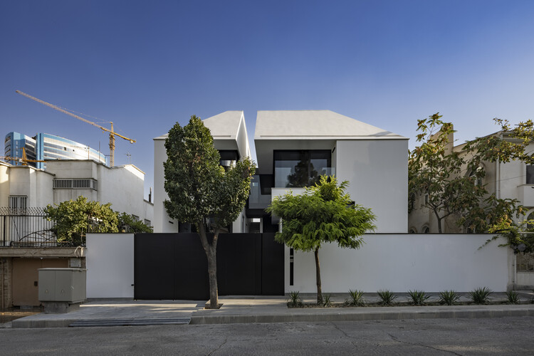 Shahrak Villa / Next Office–Alireza Taghaboni - Houses