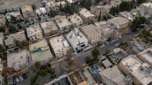 Shahrak Villa / Next Office–Alireza Taghaboni - Image 5 of 16