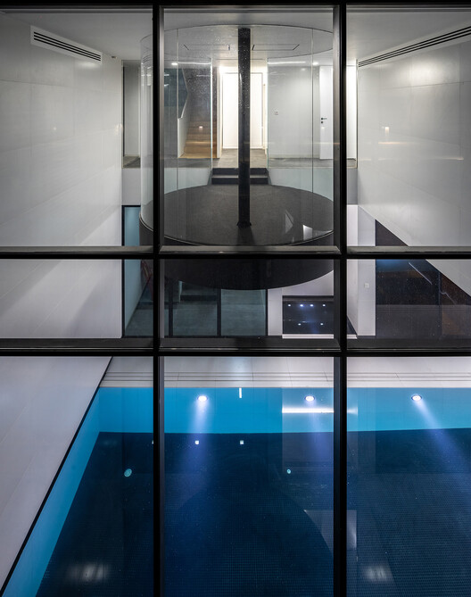 Shahrak Villa / Next Office–Alireza Taghaboni - Image 9 of 16