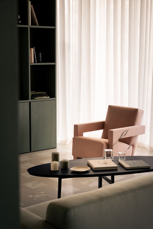 Casabella di Como / Tuckey Design Studio Casabella di Como / Tuckey Design Studio - Interior Photography, Living Room, Chair