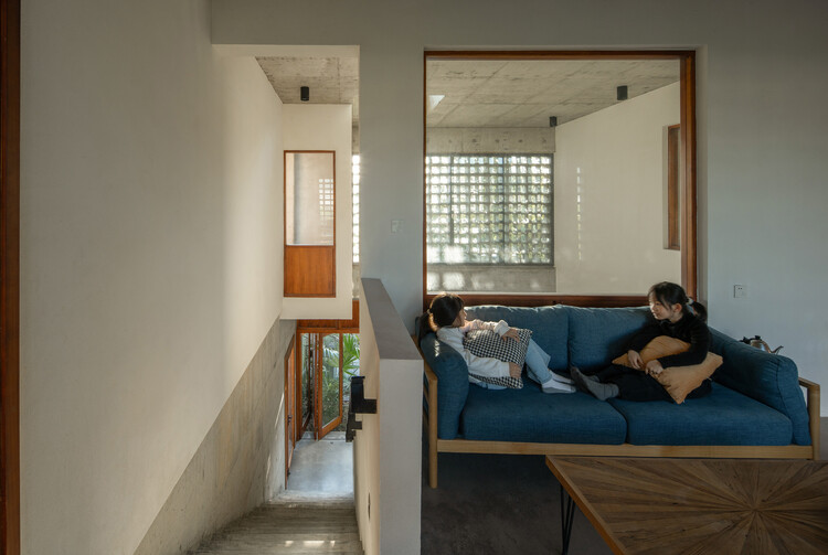 潮州溪口厝——厝边的客厅 / 全体建筑 - 室内图, 木头