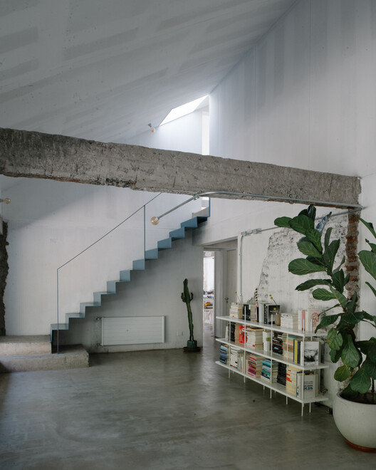 Tam House / Ivan Bravo Architects - Interior Photography, Stairs, Concrete, Beam