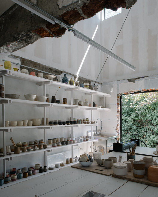Tam House / Ivan Bravo Architects - Interior Photography, Kitchen, Shelving