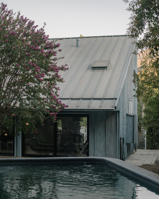 Tam House / Ivan Bravo Architects - Image 11 of 29