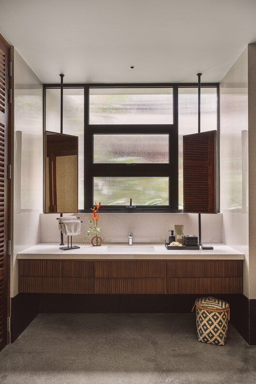 Nirava Ayurveda Holistic Centre / STAPATI Nirava Ayurveda Holistic Centre / STAPATI - Interior Photography, Bathroom, Wood, Sink, Countertop, Lighting, Glass