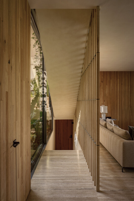 PUKKUN Residence / REIMS 502 - Interior Photography, Wood, Chair
