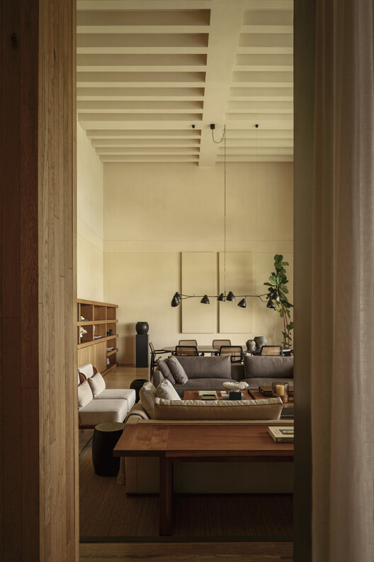 PUKKUN Residence / REIMS 502 - Interior Photography, Living Room, Wood, Table, Lighting, Chair, Shelving