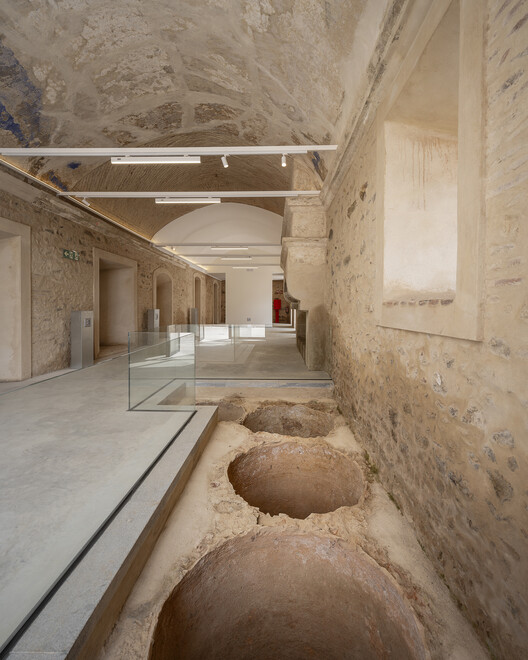 Renovation of the Jesuit School / DUNAR arquitectos + TRAX - Image 19 of 29