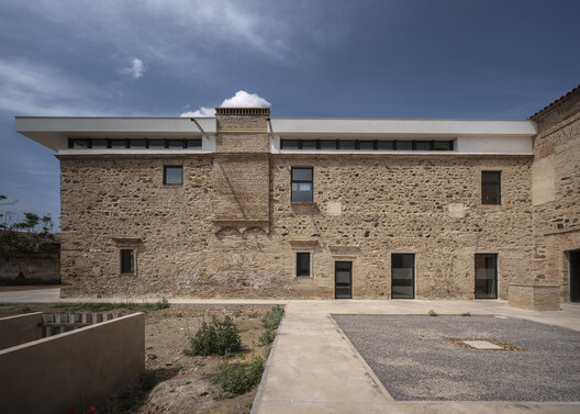 Renovation of the Jesuit School / DUNAR arquitectos + TRAX - Image 7 of 29