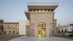 Renovation of the Jesuit School / DUNAR arquitectos + TRAX