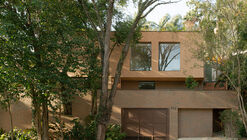 Tamanás House / Ateliê Amanhã