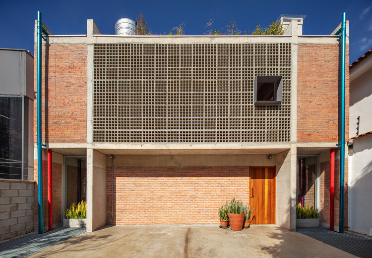 Caetés House / Ateliê GR - Exterior Photography, Brick