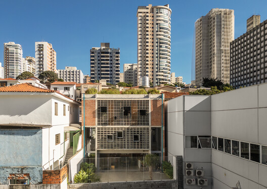 Caetés House / Ateliê GR - Exterior Photography, Balcony