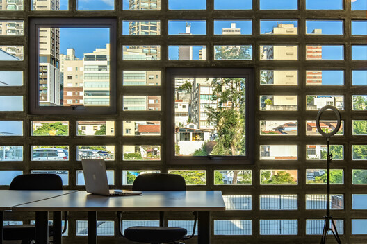 Caetés House / Ateliê GR - Exterior Photography, Glass