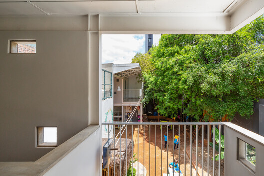 Escola do Bairro - Pavilhão 02 / Ateliê GR - Imagem 7 de 23